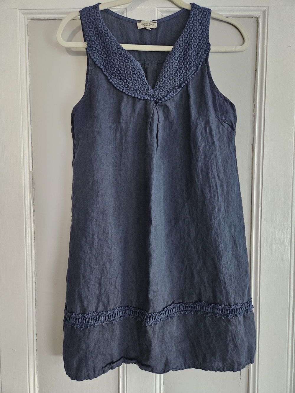 Sleeveless Navy Blue Midi Dress with Crochet Trim SZ M  PTP=20 , PTH= 25
